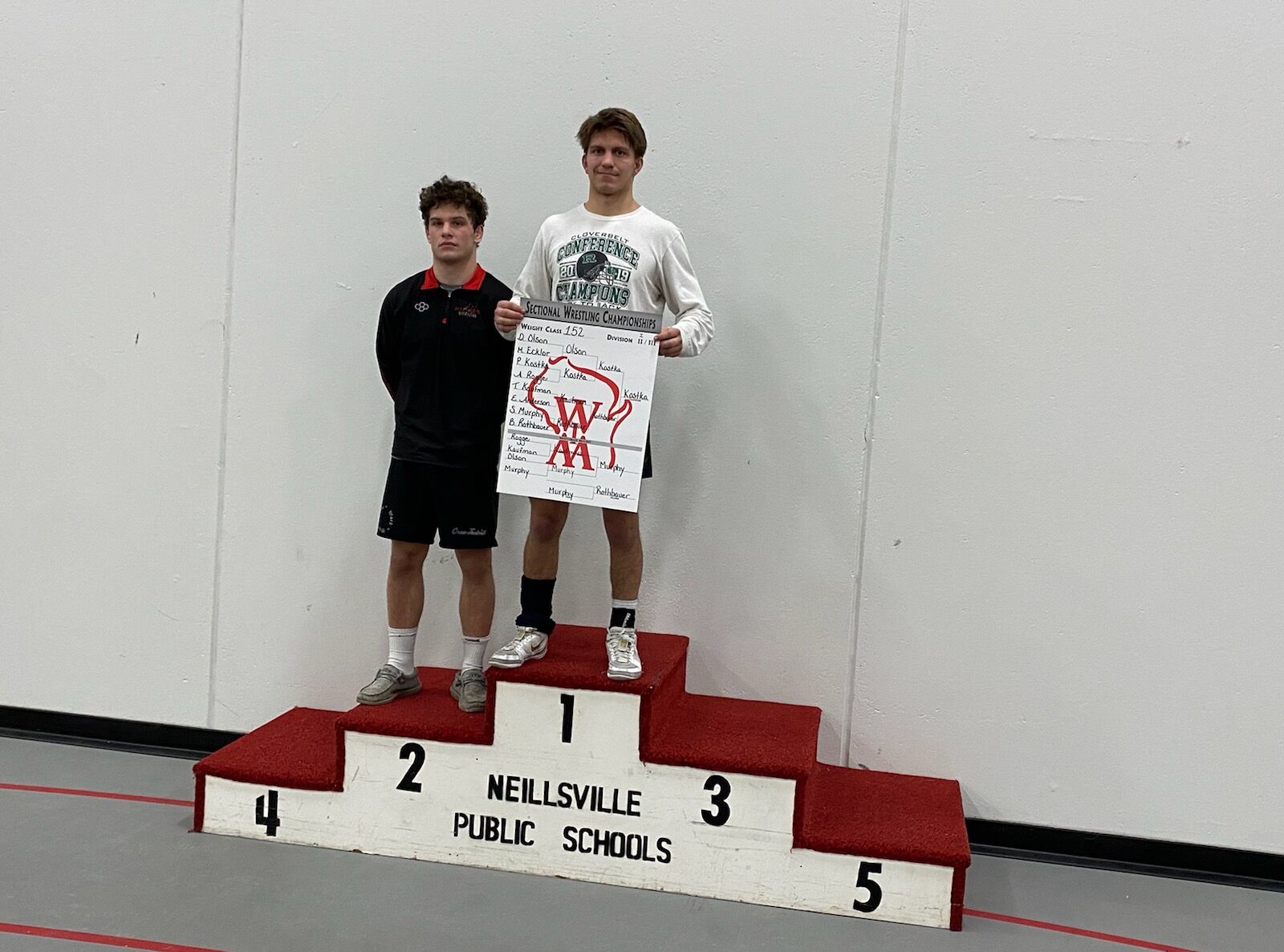 Bowen_podium.jpg